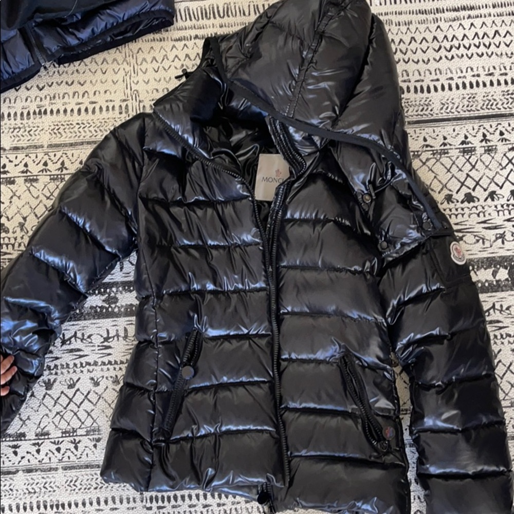 Moncler jacket bady black